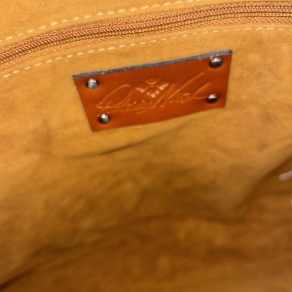 EUC Patricia Nash Black Leather Tote with Glossy Finish Laptop Shoulder Large Sz - Picture 4 of 6